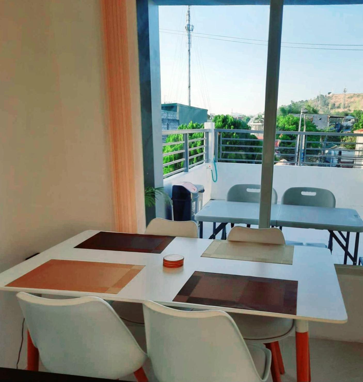 Mountain View Apartment Binangonan Luaran gambar